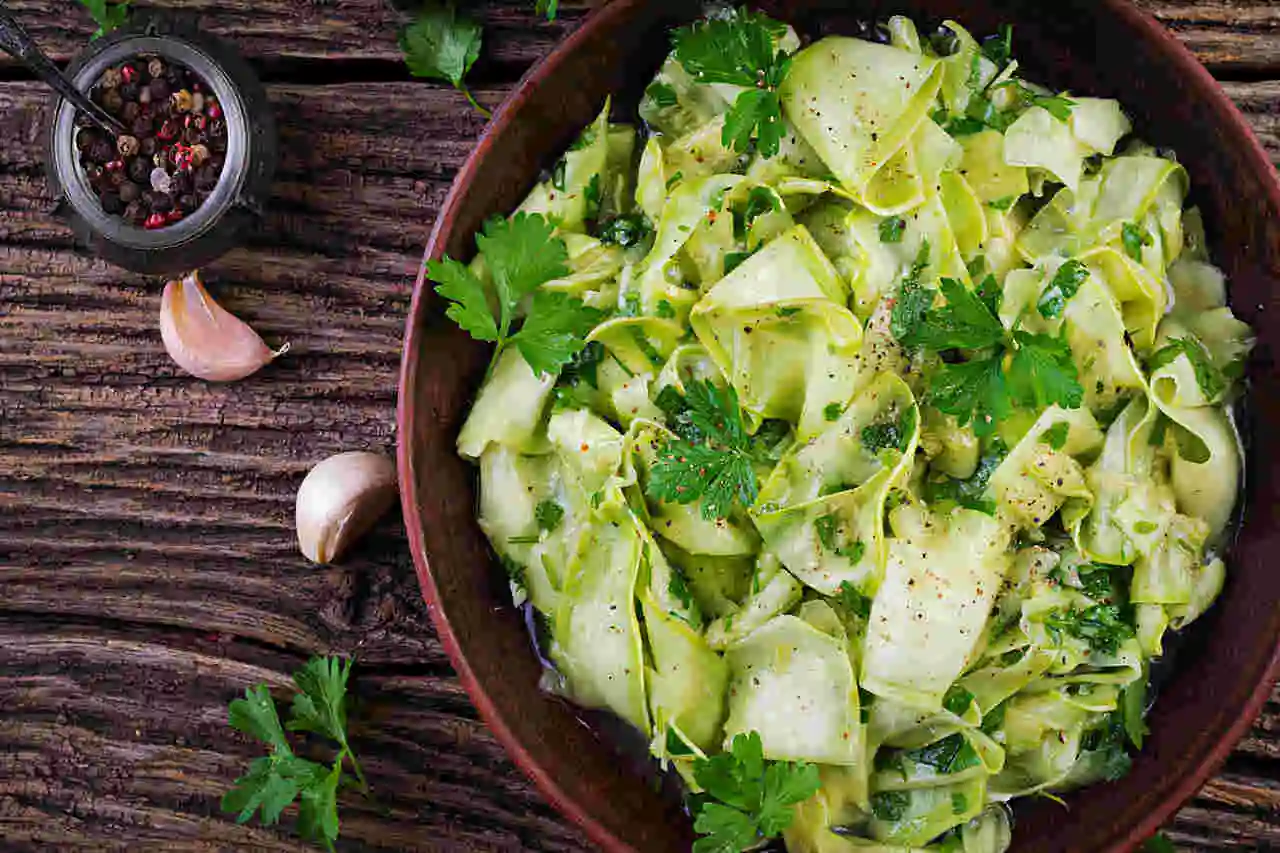 শসা যেভাবে ট্রেন্ডি হলো 6 salad marinated zucchini spices