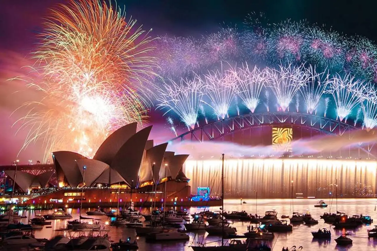 দেশে দেশে যেভাবে উদযাপিত হয় নিউ ইয়ার 6 Sydney New Years Eve