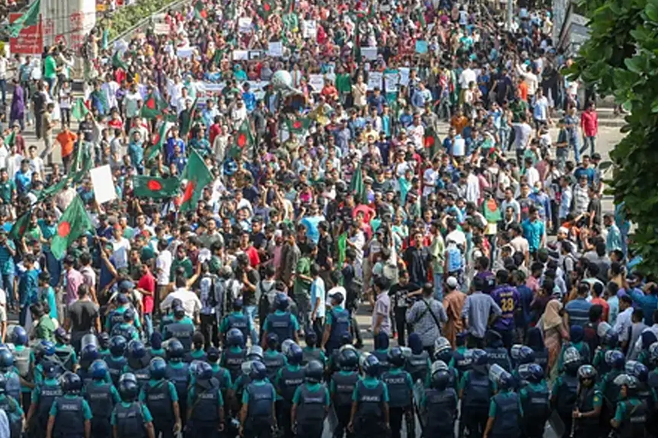 যা থাকছে জুলাই বিপ্লবের ঘোষণায় 6 জুলাই বিপ্লব 1