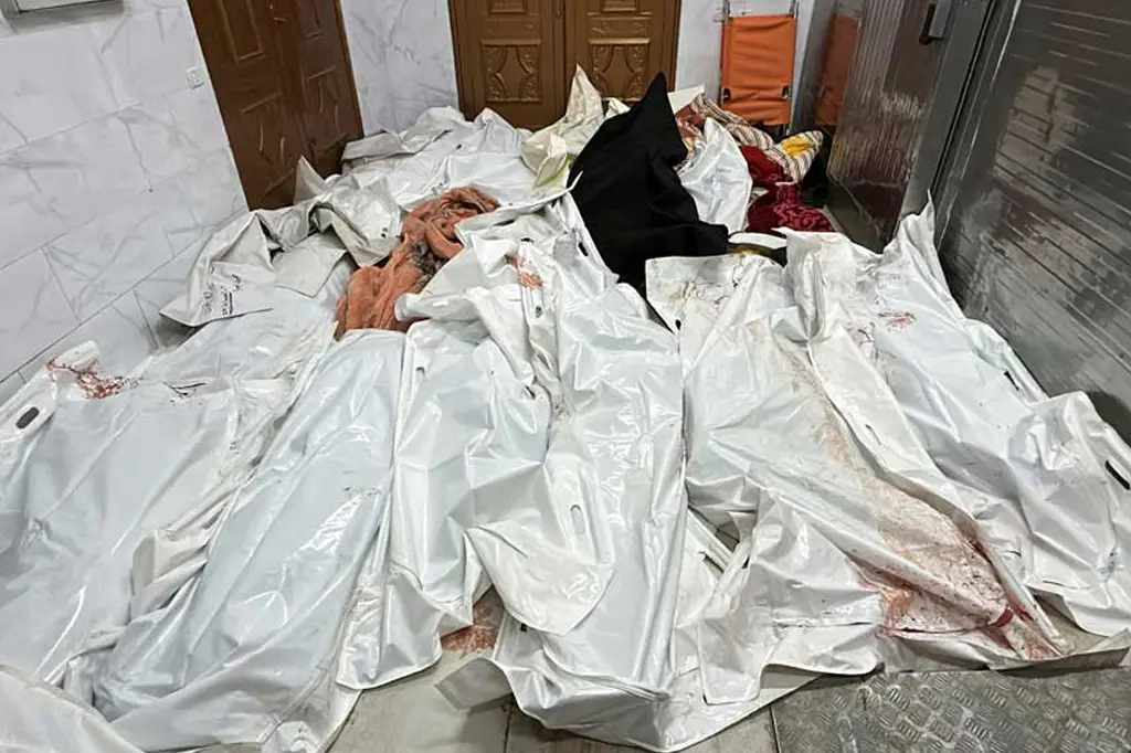 গাজায় নতুন করে ইসরায়েলি হামলায় নিহত ৩৪২ 7 গাজায় হামলা