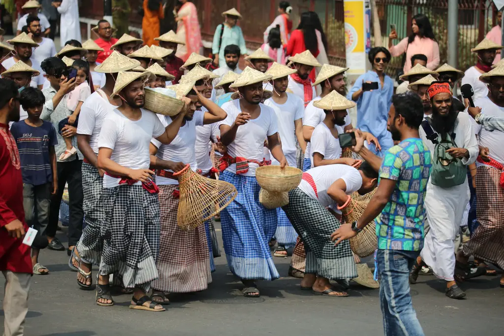 ছবিতে নববর্ষের আনন্দ শোভাযাত্রা 8 happy