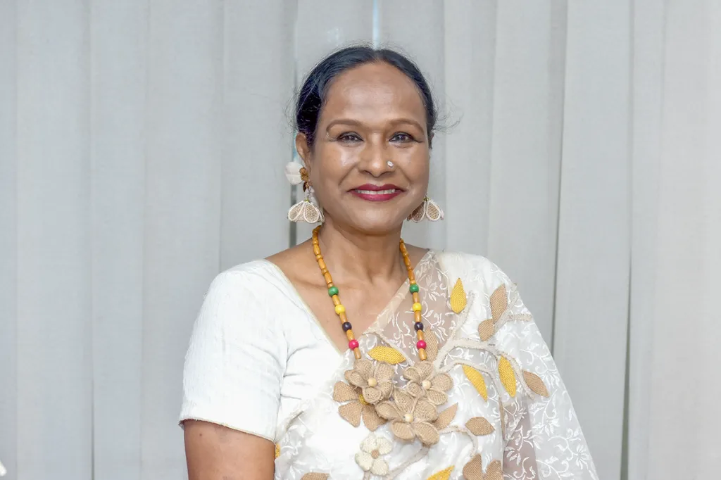 পাটকে ভালোবেসে সফল উদ্যোক্তা জেসমিন 8 jesmin
