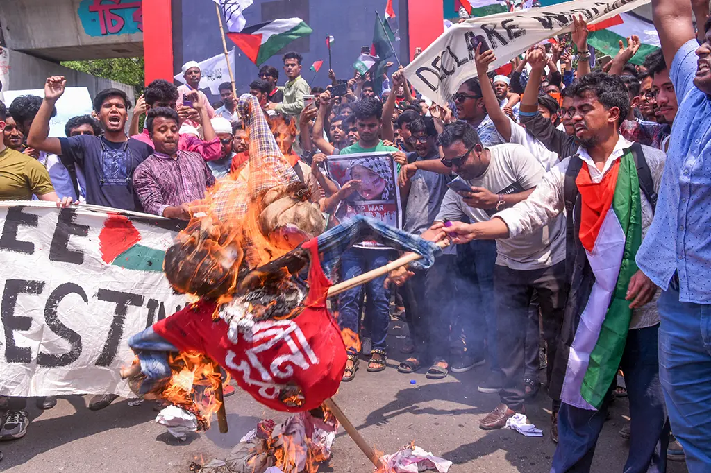 সারাদেশে ‘নো ওয়ার্ক, নো ক্লাস' কর্মসূচি পালন 7 প্রতিবাদ