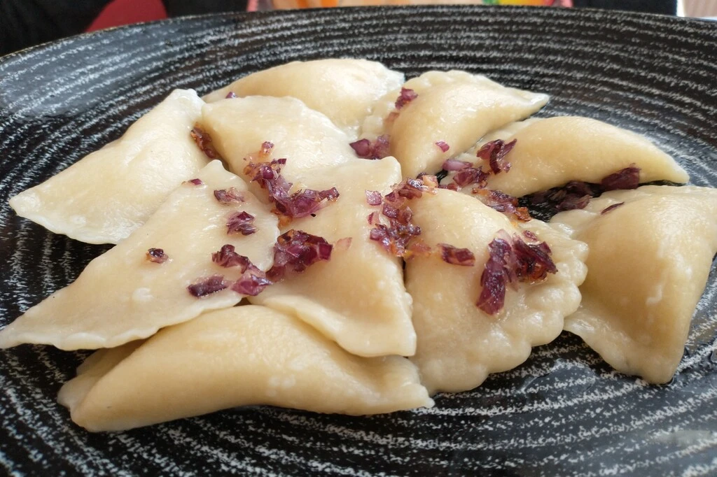 ডামপ্লিংয়ের বৈচিত্র্যময় দুনিয়া 10 Pierogi ruskie in Dabrowa Tarnow